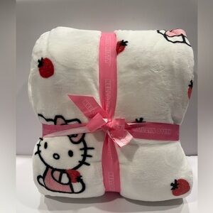 Hello Kitty Plush Blanket Full / Queen 90 x 90 NWT